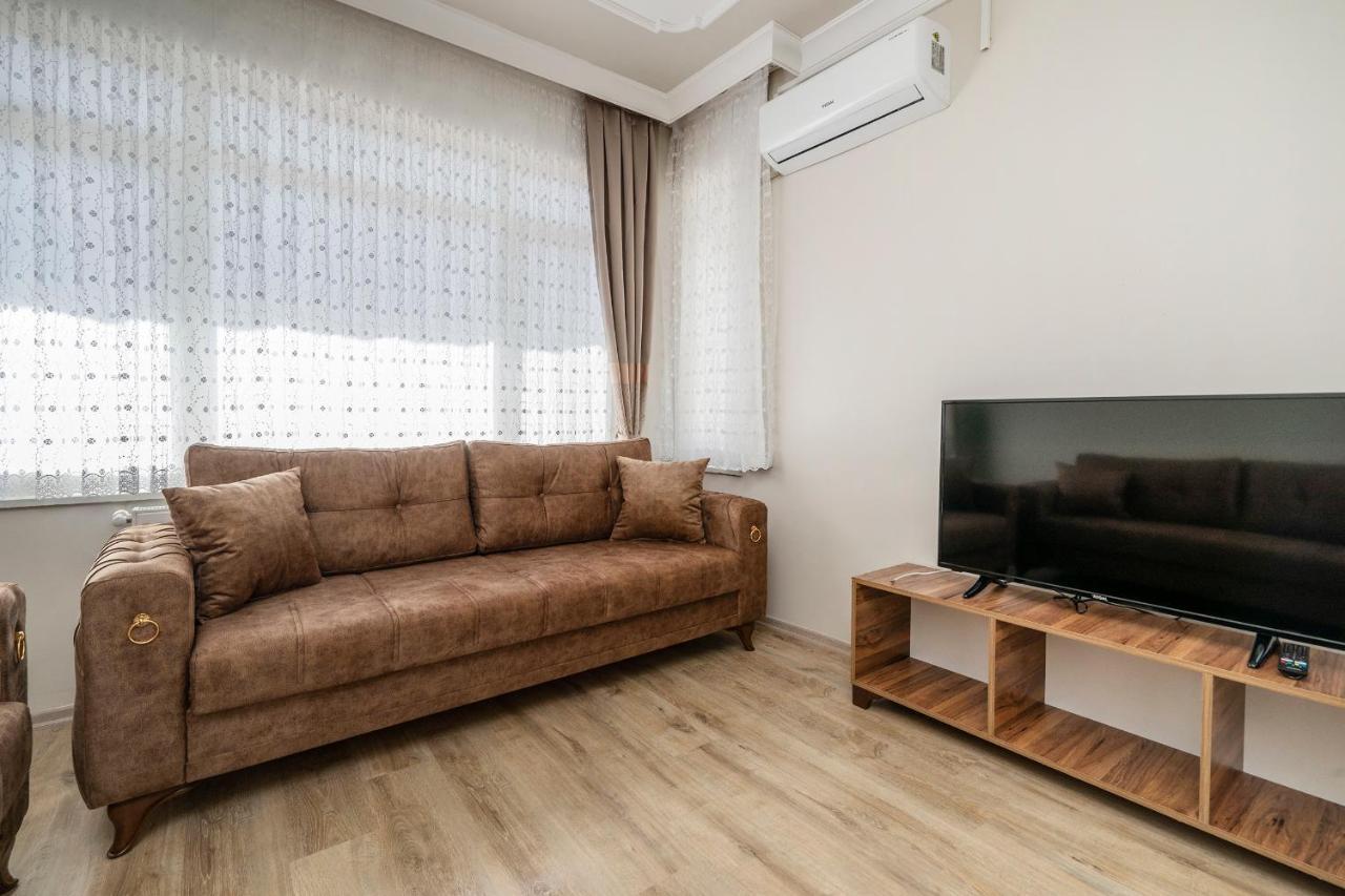 Spacious Apartment In The Historical Center Of Бурса Екстер'єр фото