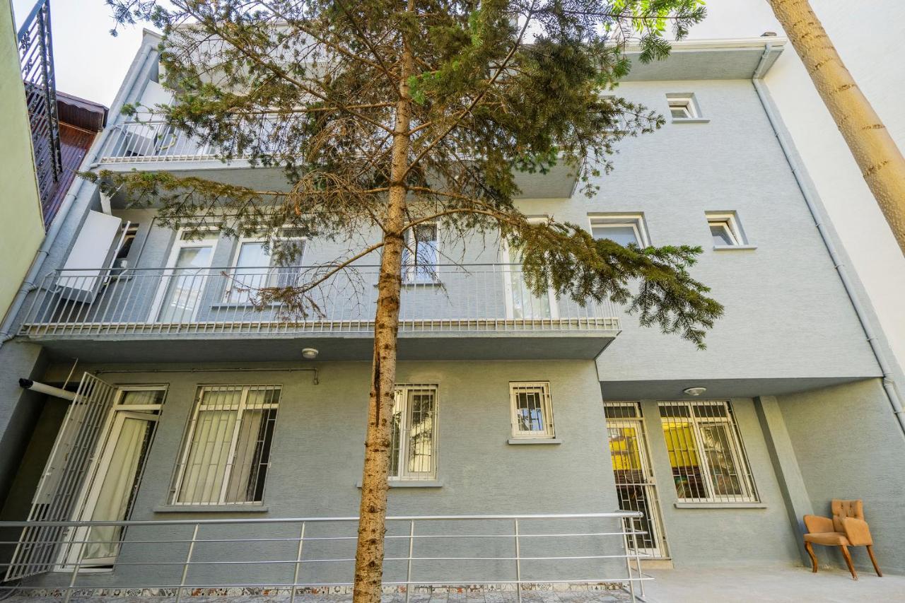 Spacious Apartment In The Historical Center Of Бурса Екстер'єр фото